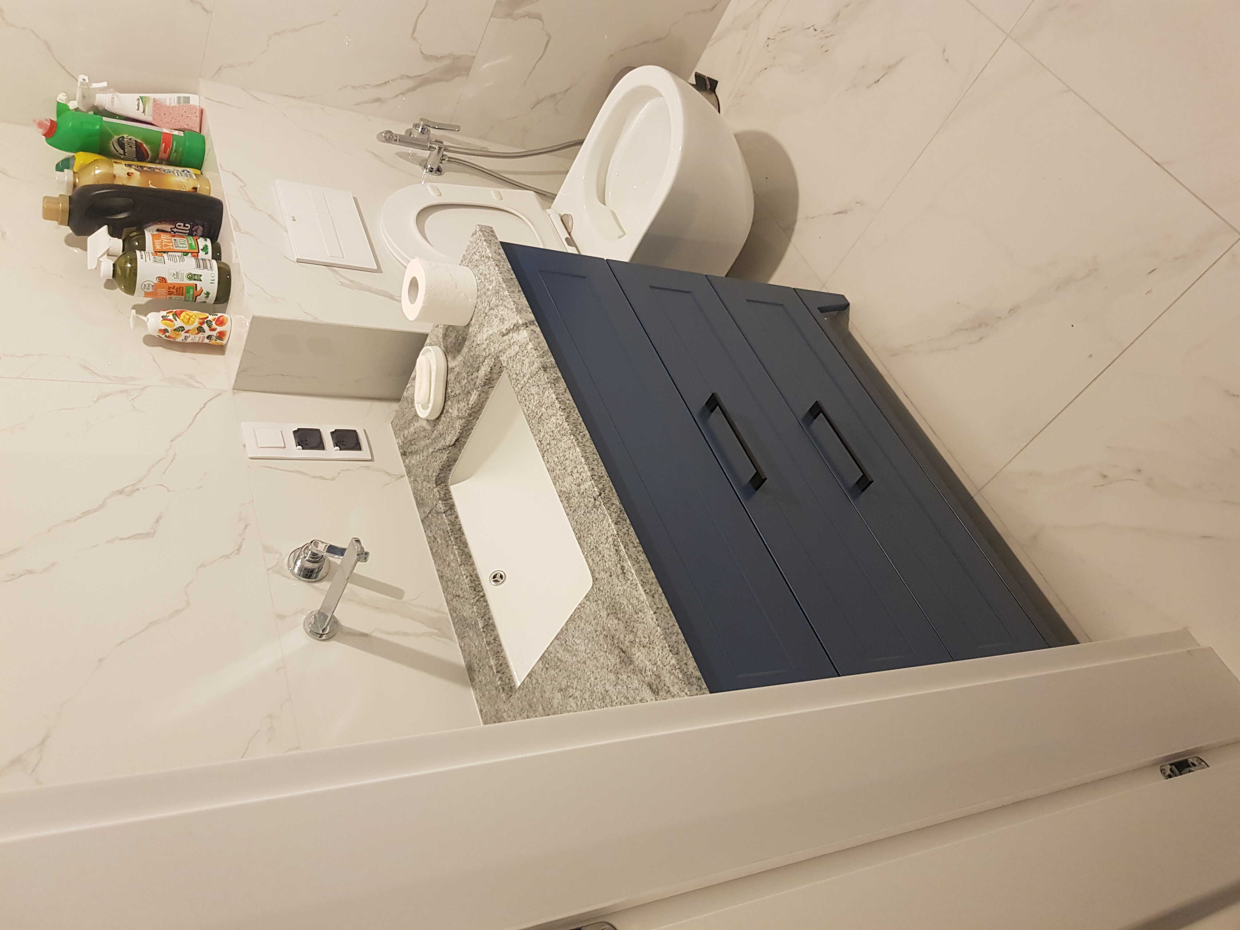 bathroom 18